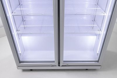 frigo vetrina verticale bibite 1050 litri chefline dettaglio interni illuminati